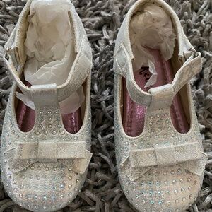 Girls' Glittery Bow Shoes